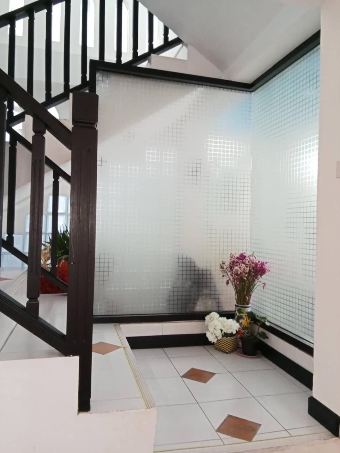 Vlodge House Отель